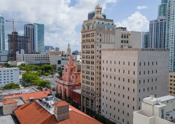 Myflexoffice rent office downtown Miami Security Building 6 floor outdoor 3
